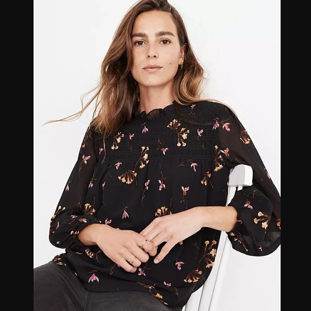NWT Madewell Georgette Ruffle-Collar Smocked Top